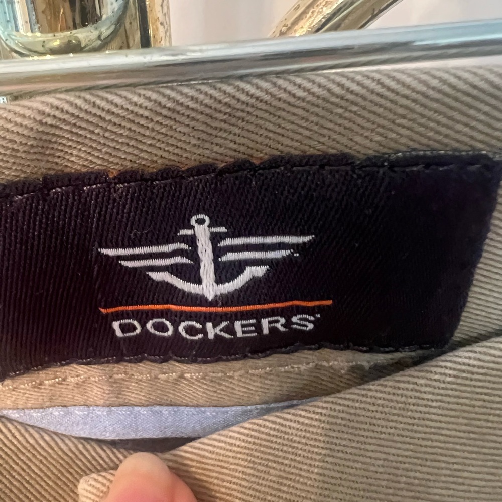 Dockers khakis size 30 x 30 flat front pants pockets - Picture 5 of 10